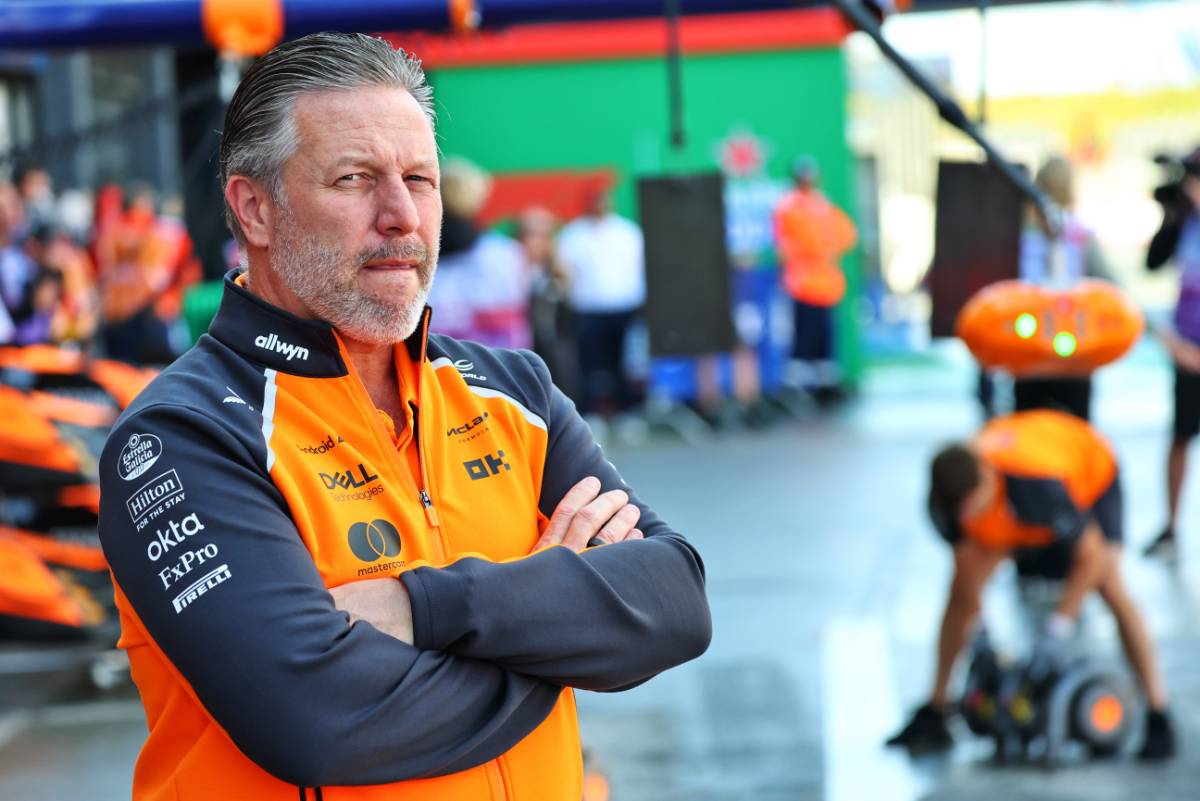 Zak Brown: McLaren ignora 'barulho externo' em meio a disputa pelo título