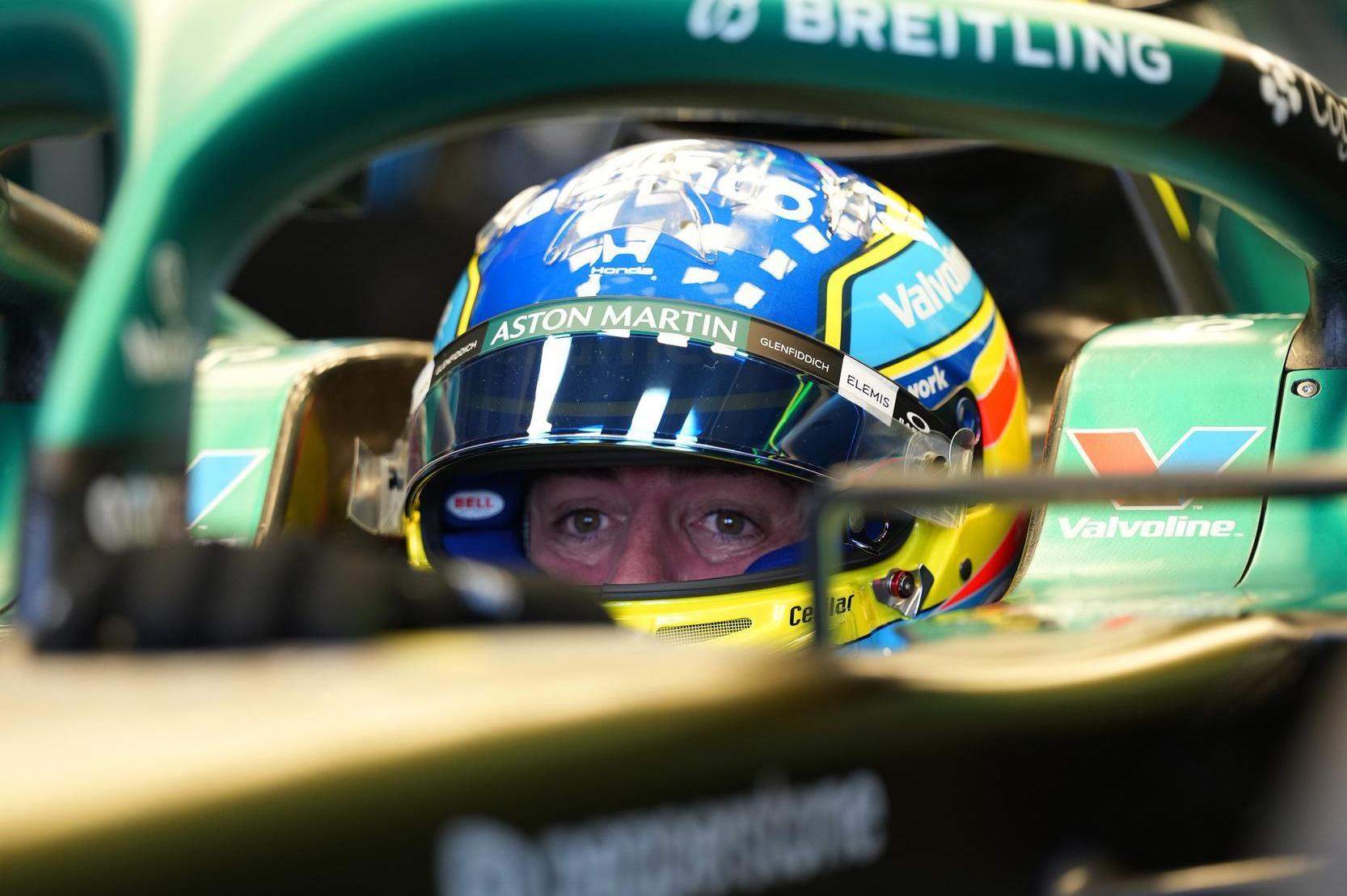 Fernando Alonso resta importancia al punto de Mónaco ante la crisis profunda de Aston Martin