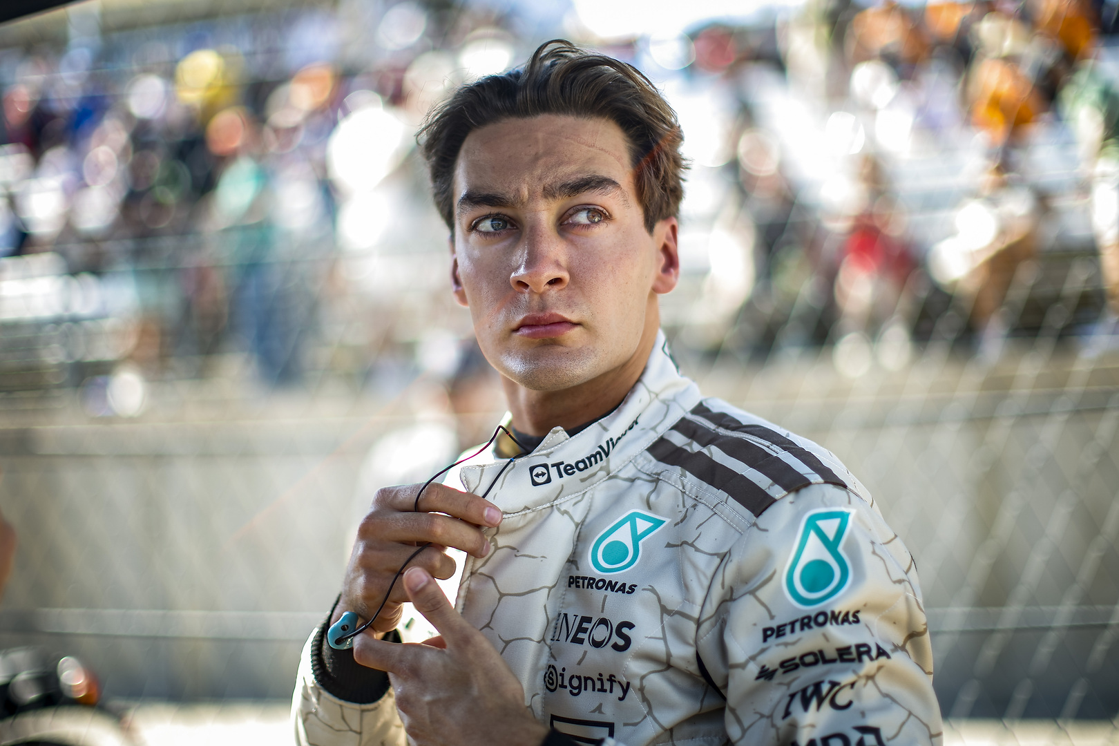 Russell: La F1 moderna es "ahora solo una carrera hasta la Curva 1"