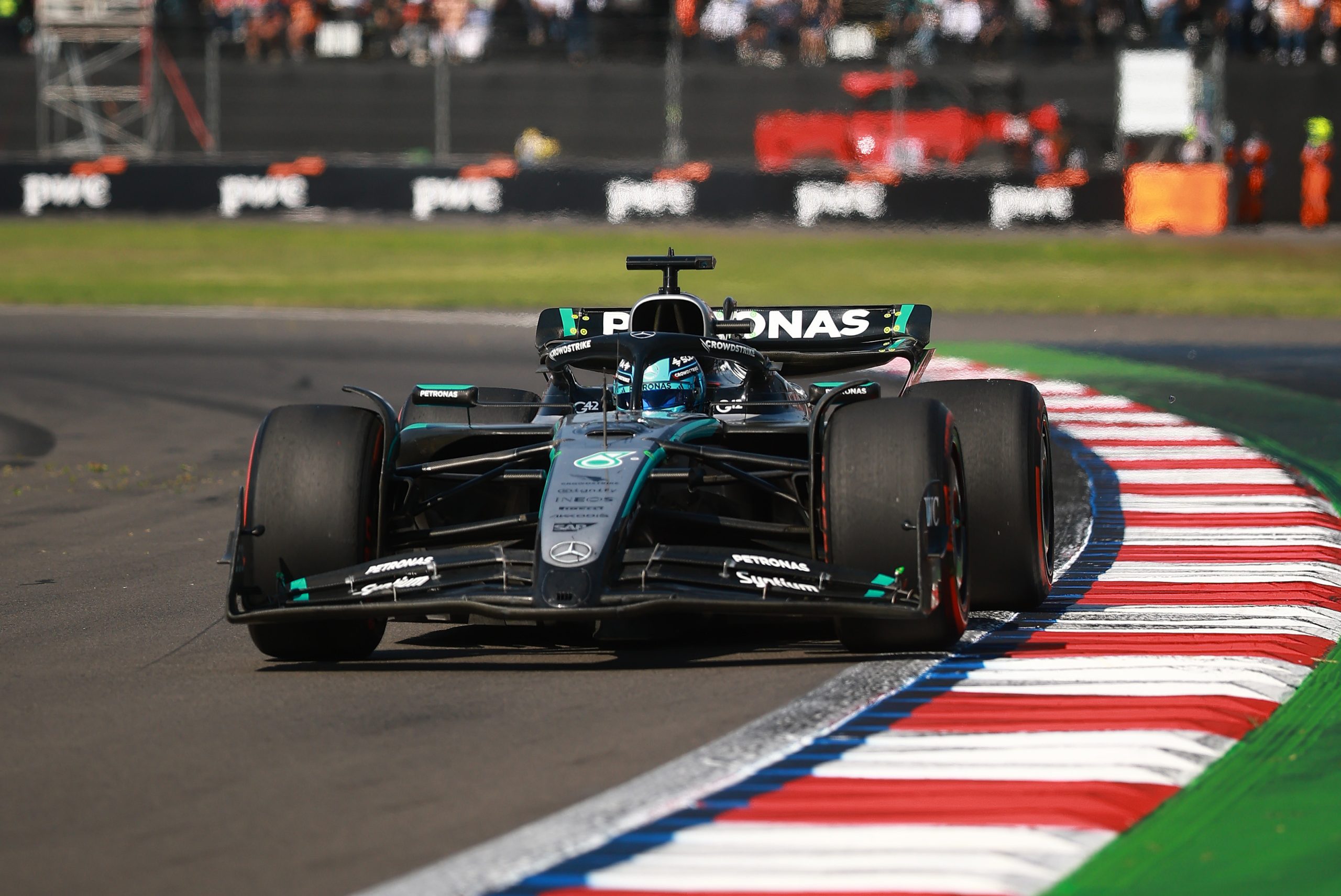 Mercedes: "Pronti a contrattaccare" in Brasile dopo gare in salita