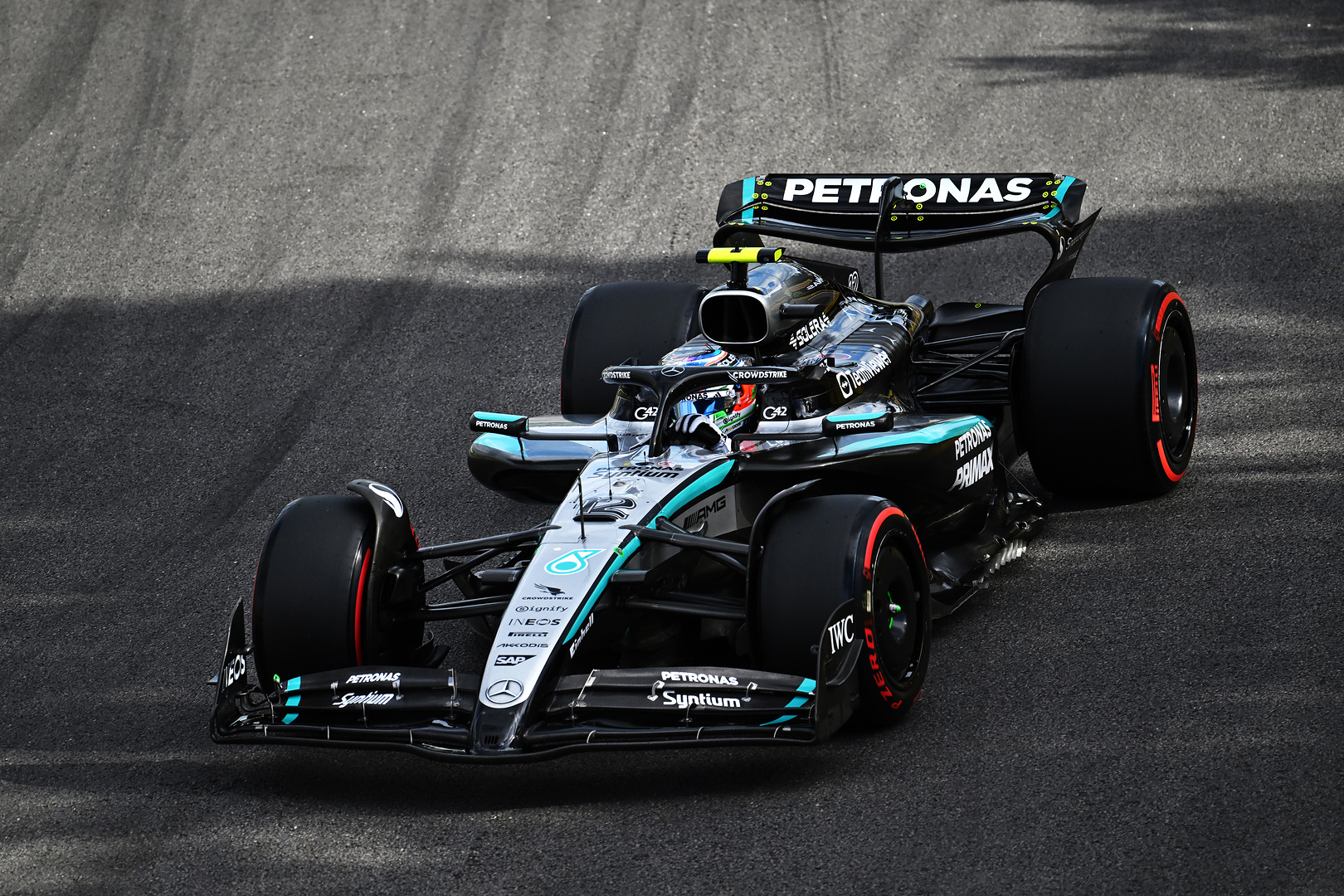 圣保罗排位赛:安东内利软胎登首排,拉塞尔中性胎策略受挫