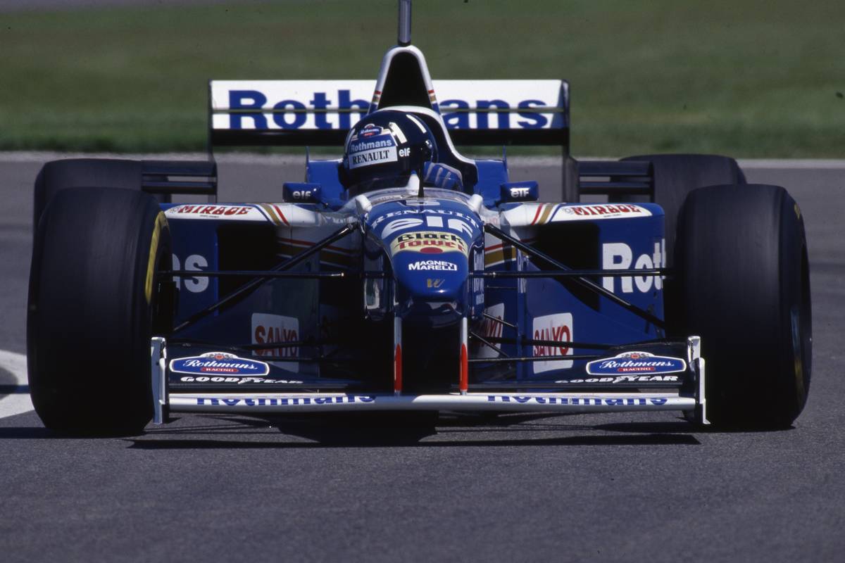 Damon Hill vuelve al Williams FW18 en Goodwood para celebrar su 30.º aniversario