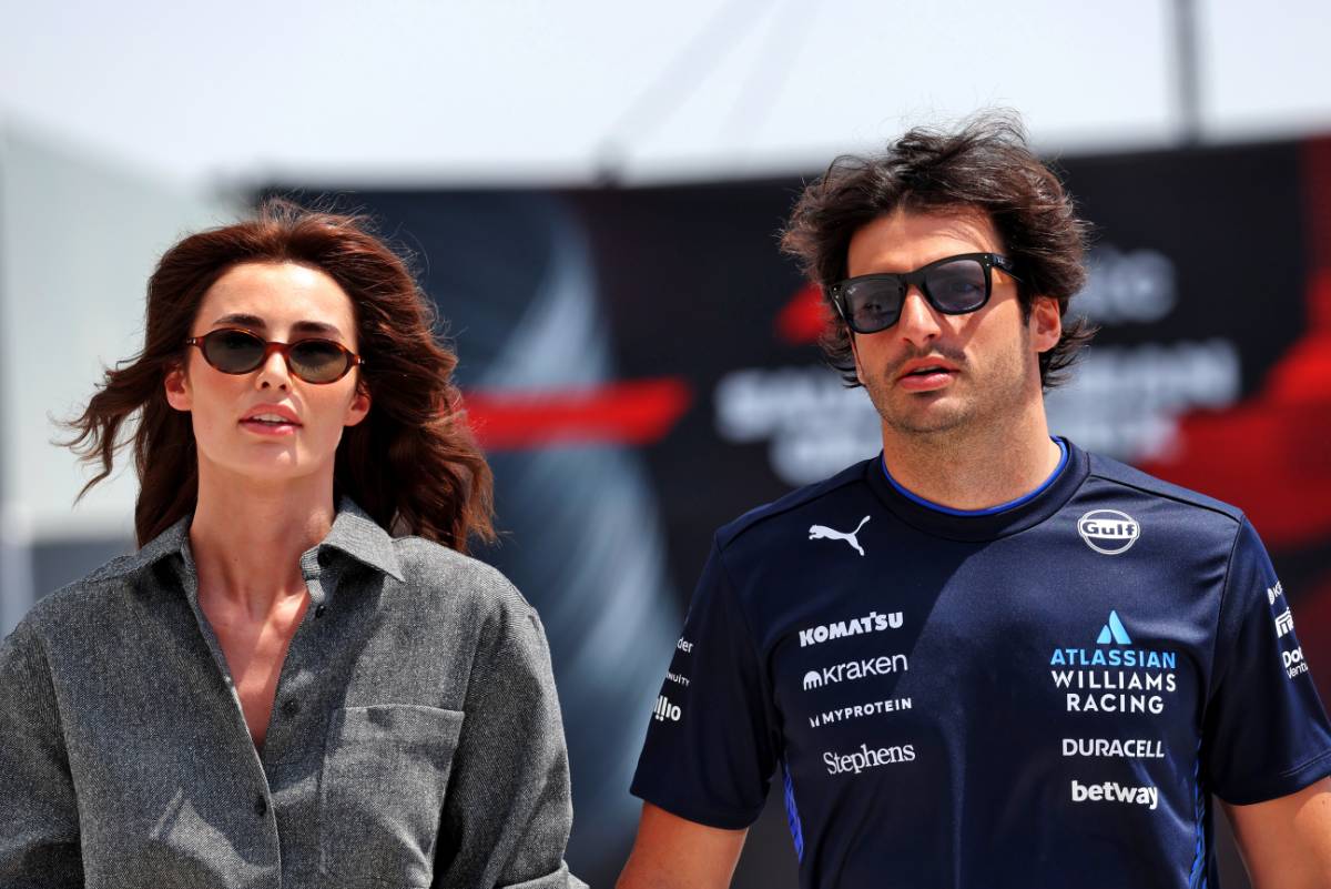 La F1 defiende su retransmisión tras las críticas de Sainz sobre las "novias en televisión"