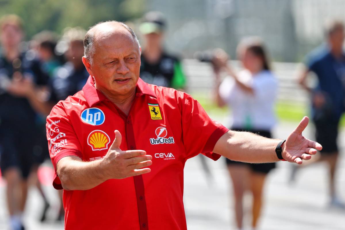 Vasseur ignora pressão da Ferrari e foca no futuro da equipe, mesmo sob escrutínio