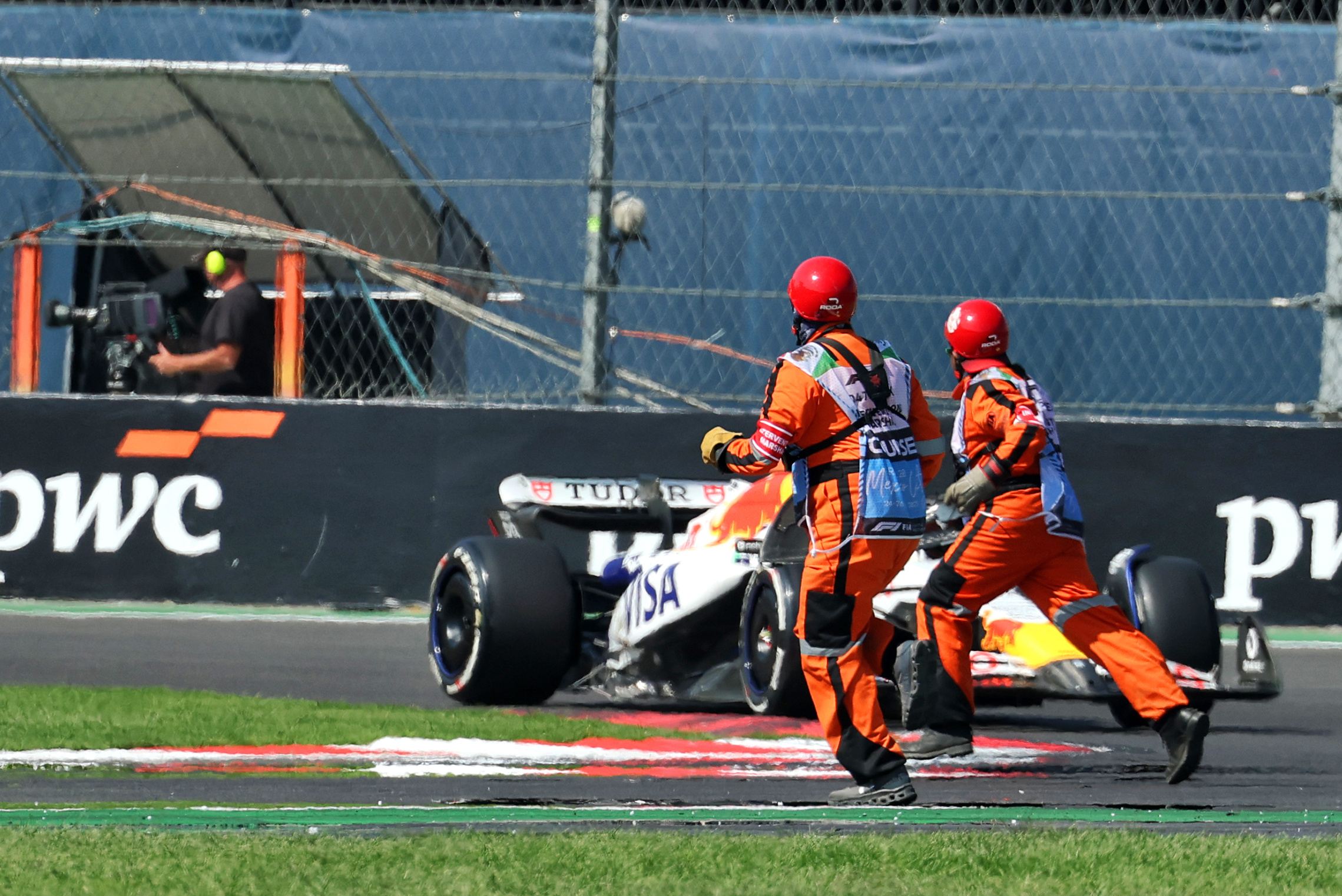 La FIA rechaza las afirmaciones "incorrectas" de la entidad mexicana en la polémica de seguridad de Lawson