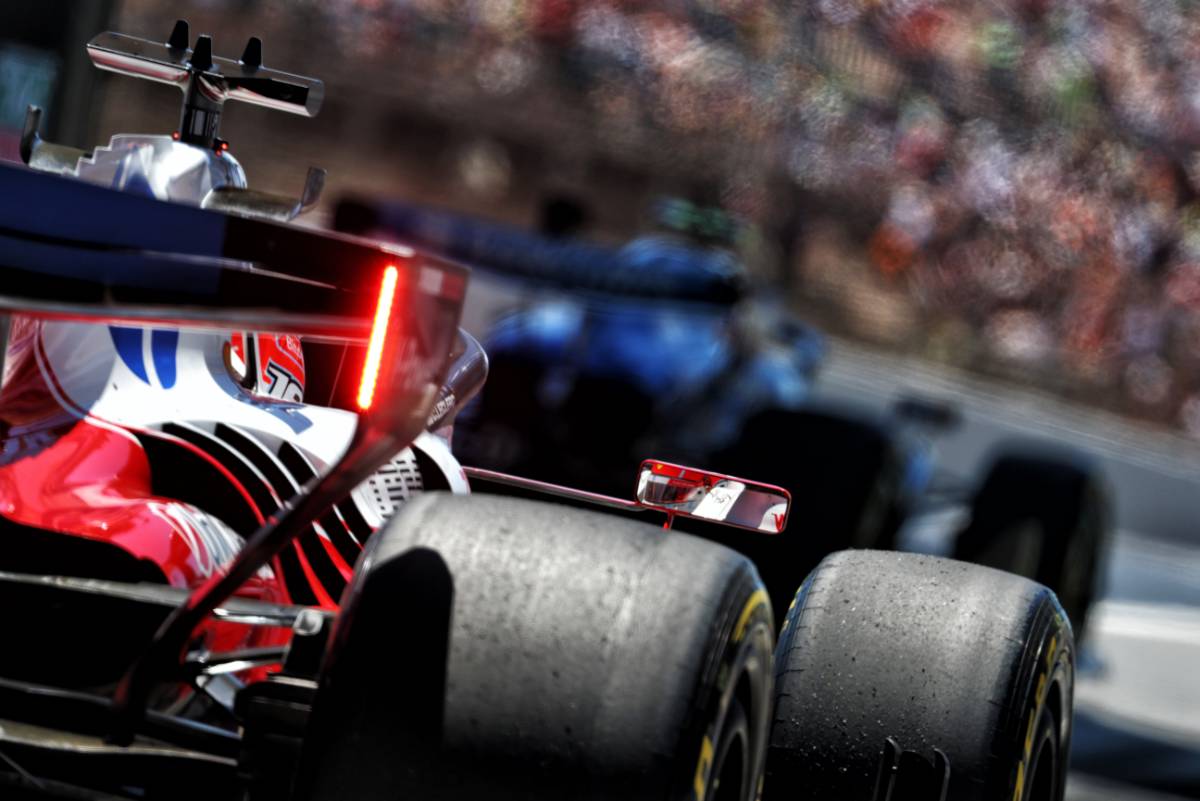 Russell Tops FP1 as 2026 Power Dynamics Shift in Barcelona