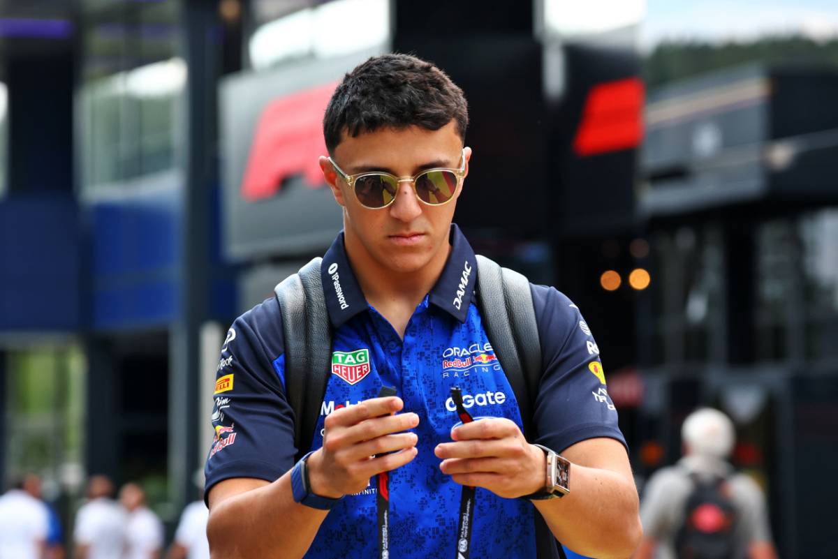 Red Bull encara un giro inesperado en el GP de Países Bajos: lesión de Hadjar abre la puerta a Lawson