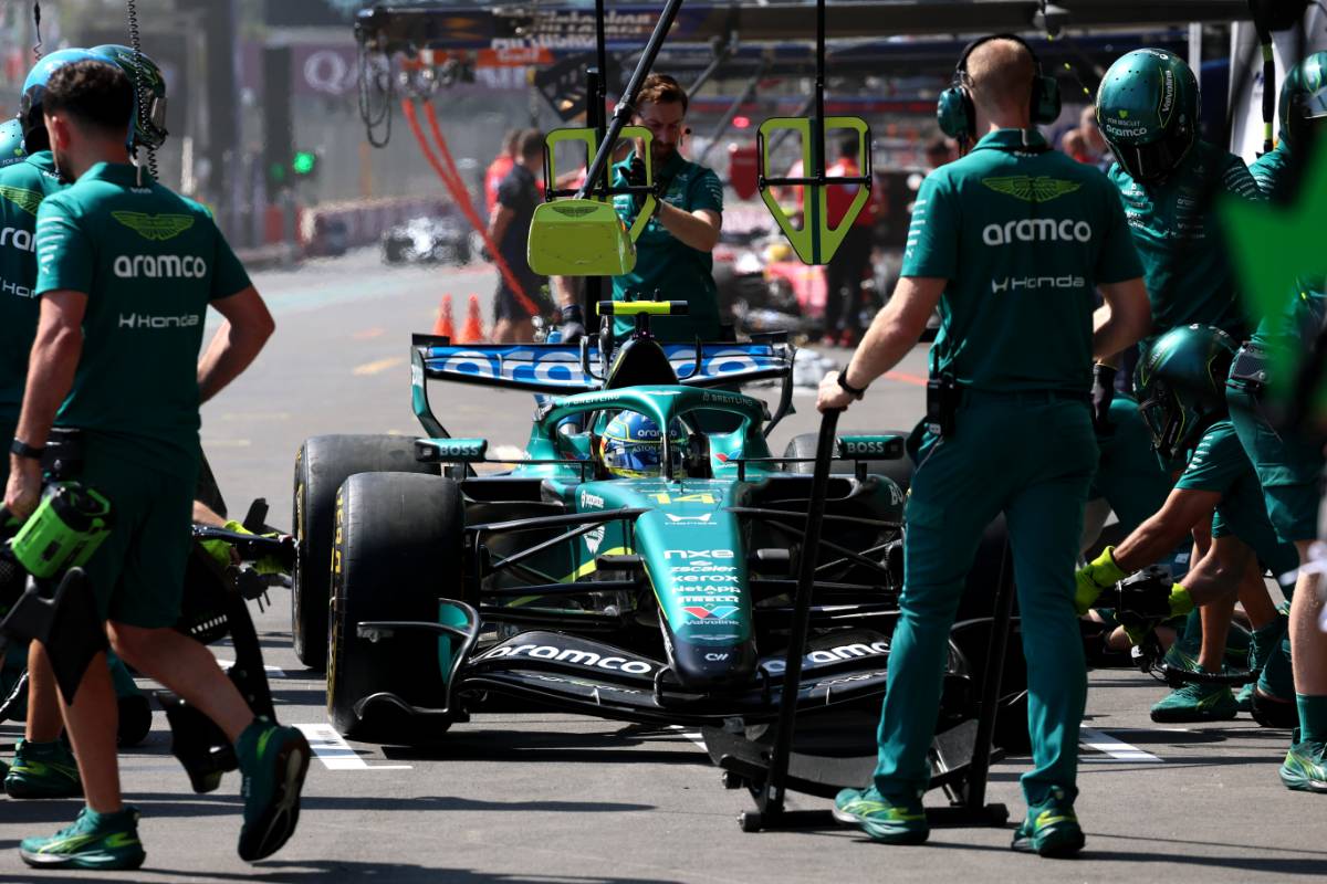 Incubo a Baku per l'Aston Martin: Alonso e Stroll partono in ultima fila