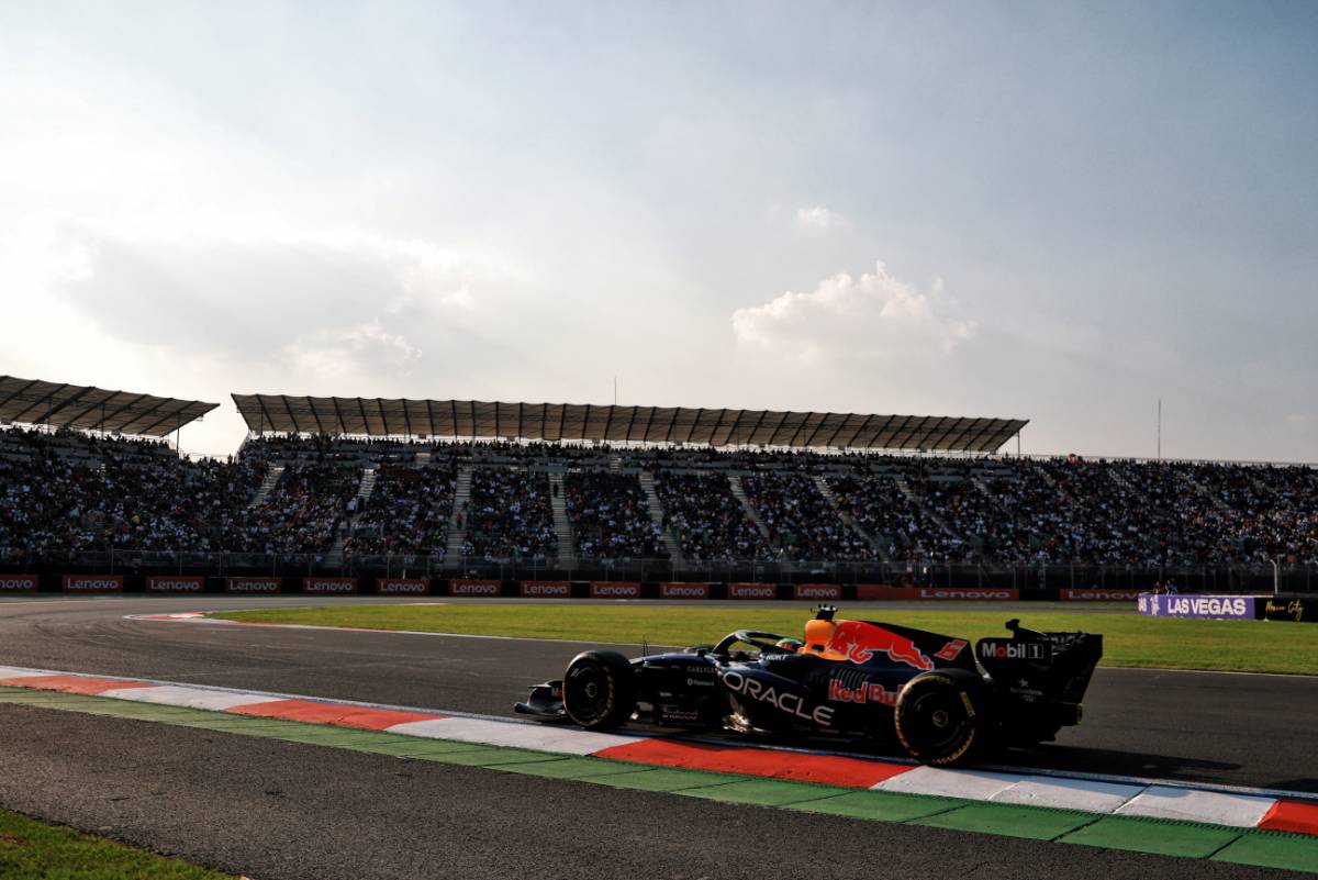 Leclerc Leads Tight Mexico City FP2 for Ferrari