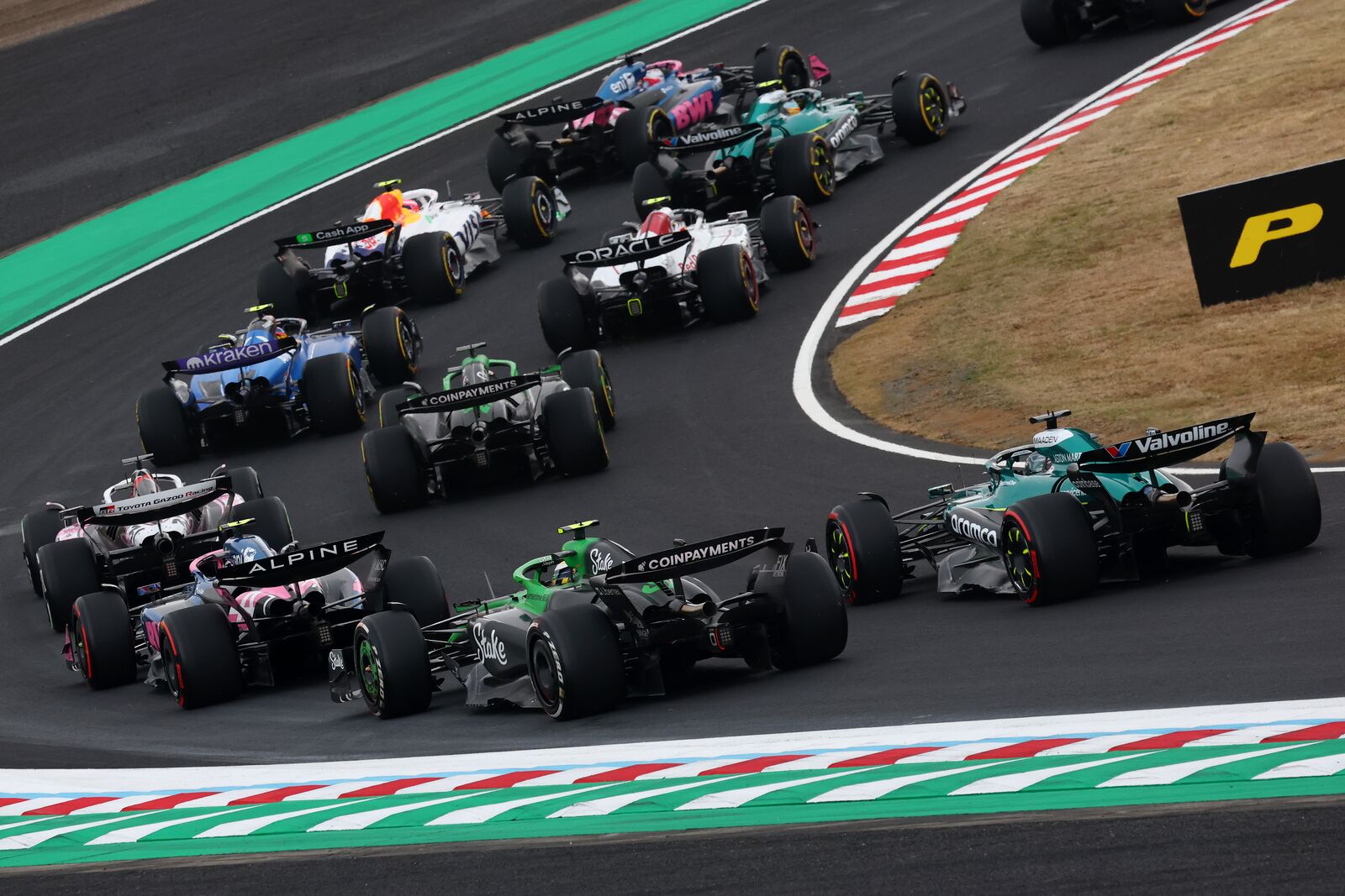 Planos da FIA para motores V8 estagnam após cancelamento de cúpula chave em Londres